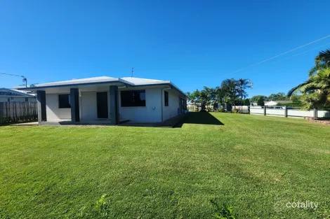 Property photo of 2 Hackett Court Campwin Beach QLD 4737