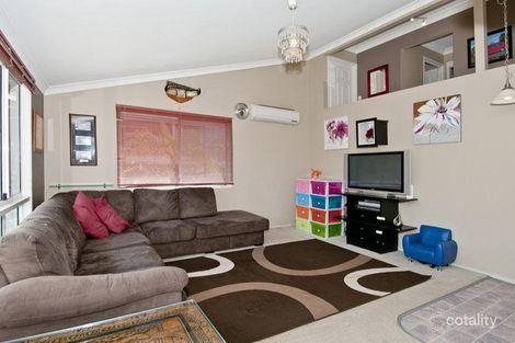 Property photo of 34 Kummara Road Edens Landing QLD 4207