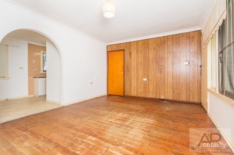 Property photo of 8 Day Street Lake Illawarra NSW 2528