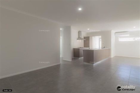Property photo of 10 Cranley Link Ashby WA 6065