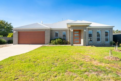Property photo of 8 Kotzur Circle Walla Walla NSW 2659