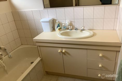 Property photo of 15 Markhill Place Knoxfield VIC 3180