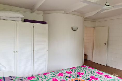 Property photo of 5/30-32 Mimosa Street Holloways Beach QLD 4878