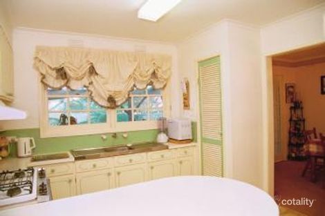 Property photo of 6 Bromley Close Ferntree Gully VIC 3156