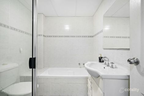 Property photo of 5/30-32 Fifth Avenue Blacktown NSW 2148