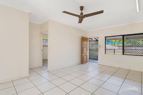 Property photo of 2/4 Ormsby Close Whitfield QLD 4870