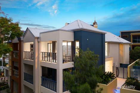 Property photo of 3312 Central Place Carrara QLD 4211