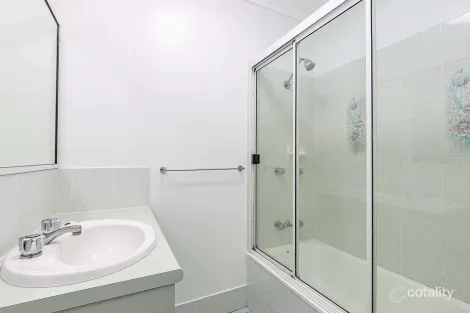 Property photo of 4/36 Kitchener Road Pimlico QLD 4812