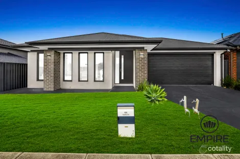 Property photo of 68 Yaralla Circuit Clyde VIC 3978