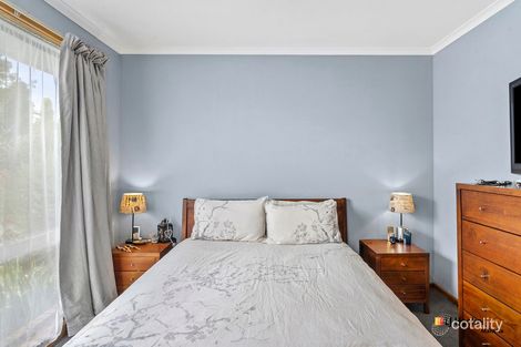 Property photo of 4 Rayment Place Gowrie ACT 2904