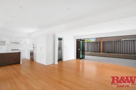 Property photo of 8 Outlook Drive Figtree NSW 2525