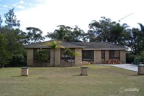 60 John St, Forresters Beach, NSW 2260