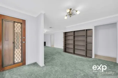 Property photo of 19 Barrington Road Elizabeth Downs SA 5113