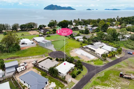 Property photo of 1/1 Seaview Court Wongaling Beach QLD 4852
