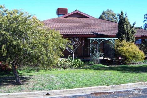 Property photo of 2 Bollinger Street Parkes NSW 2870