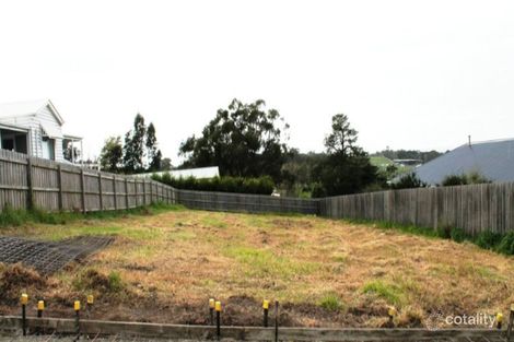 22 Jefferson Rd, Garfield, VIC 3814