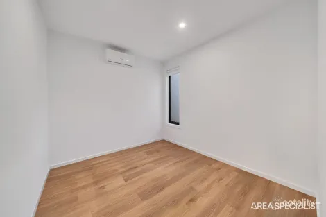 Property photo of 7 Councillor Drive Weir Views VIC 3338