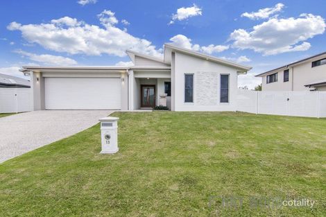 13 Stoddart Pl, Walkerston, QLD 4751