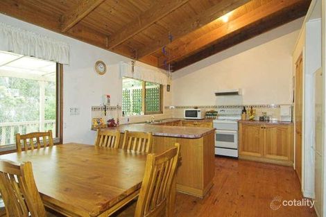 121 Meander Rd, Hurstbridge, VIC 3099