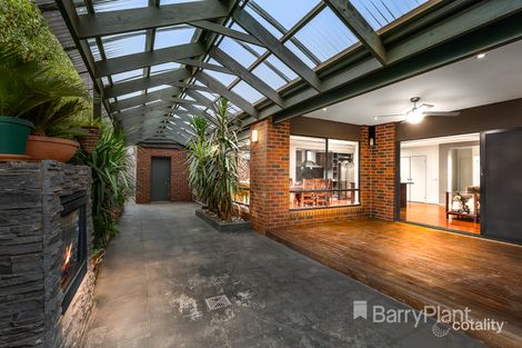 Property photo of 8 Ashburton Avenue Manor Lakes VIC 3024