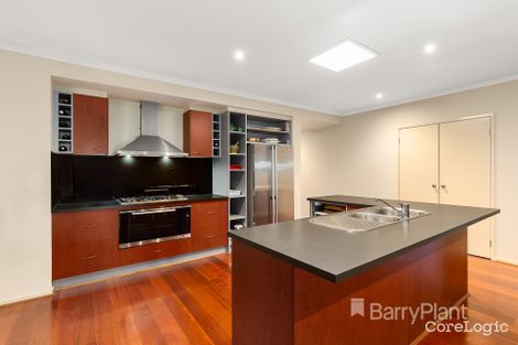 Property photo of 8 Ashburton Avenue Manor Lakes VIC 3024