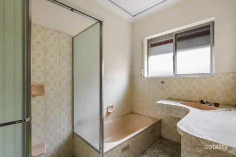 Property photo of 37 Boyd Crescent West Lakes Shore SA 5020