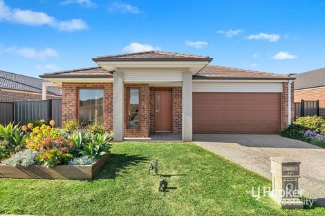 Property photo of 33 Regal Road Point Cook VIC 3030