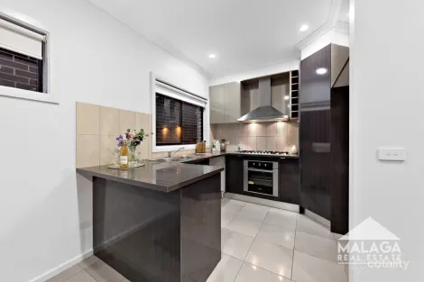 Property photo of 2/4 Andrew Road St Albans VIC 3021