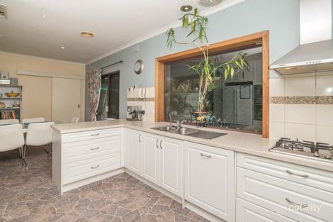 Property photo of 22 Katarama Road Fairview Park SA 5126