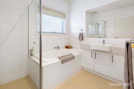 Property photo of 2/73 Herbert Street Mornington VIC 3931