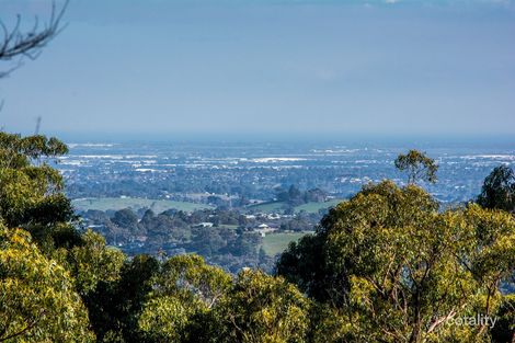 Property photo of 1 Grandview Grove Menzies Creek VIC 3159