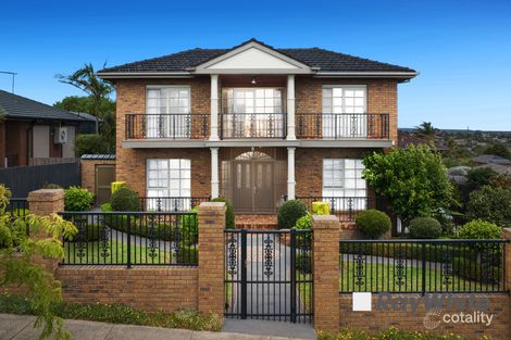 32 Daniel Solander Dr, Endeavour Hills, VIC 3802