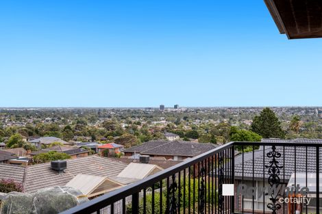 Property photo of 32 Daniel Solander Drive Endeavour Hills VIC 3802