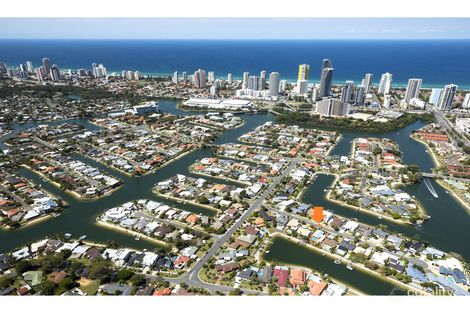 Property photo of 9 Maureen Court Broadbeach Waters QLD 4218