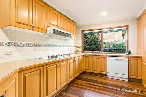 Property photo of 15 Liat Way Greensborough VIC 3088