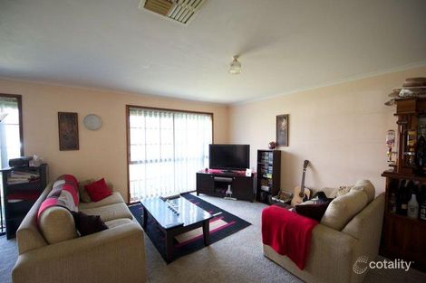 Property photo of 3 Edinburgh Circuit West Wodonga VIC 3690