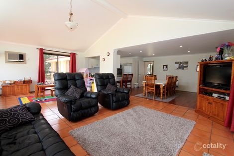 Property photo of 15 Strathmore Drive Forest Grove NSW 2795