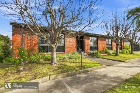 9 Bridle Rd, Morwell, VIC 3840