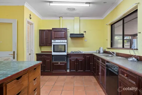 Property photo of 2 Barker Drive Duncraig WA 6023