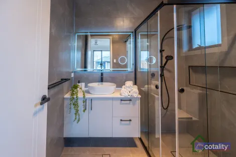 Property photo of 10 Ashby Crescent Eyre SA 5121