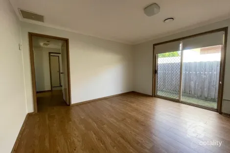 Property photo of 4 Malanda Court Berwick VIC 3806