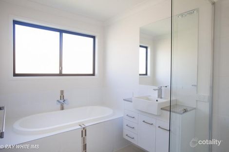 Property photo of 24 Fannon Court Pimpama QLD 4209