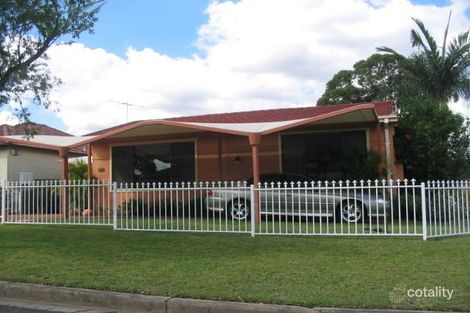 7 Blanc Ave, East Hills, NSW 2213