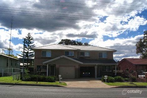 32 Waples Rd, Unanderra, NSW 2526