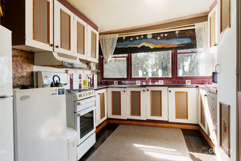 Property photo of 27 Fryers Road Campbells Creek VIC 3451