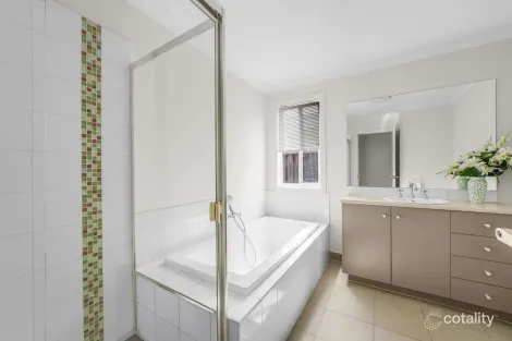 Property photo of 31 Burswood Drive Wyndham Vale VIC 3024