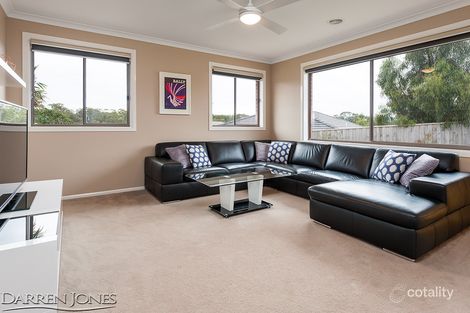 Property photo of 17 Sewell Way Doreen VIC 3754