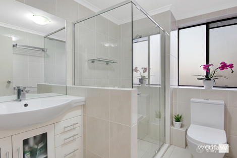 Property photo of 4/62 Bromley Street Kangaroo Point QLD 4169