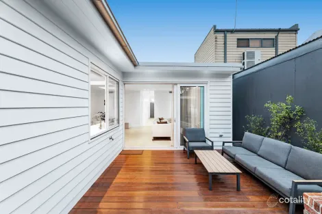 Property photo of 172 Heath Street Port Melbourne VIC 3207