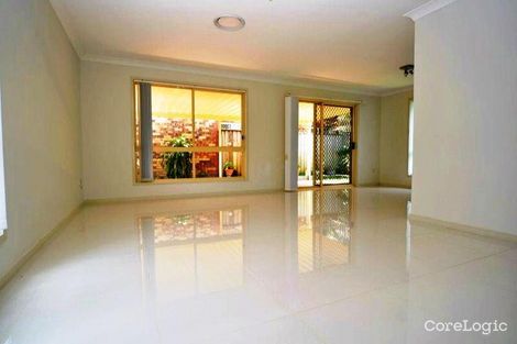 Property photo of 16 Trade Winds Drive Helensvale QLD 4212